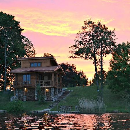 Meku Sodyba Degučiai Exteriér fotografie